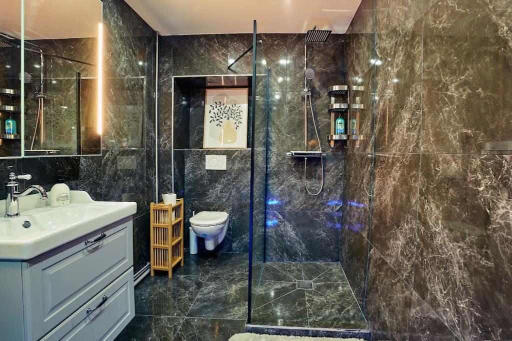 Versailles Jacuzzi - Sauna - Rdc 2 Exterior photo